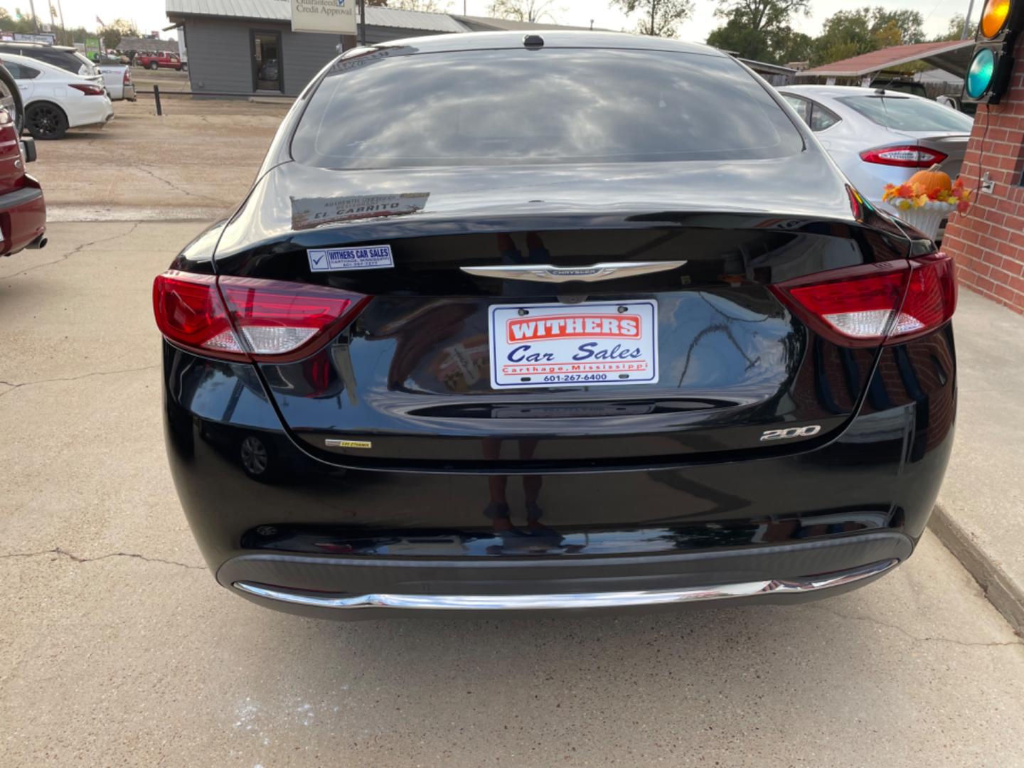 2015 Black /Black Chrysler 200 Limited with an 2.4L L4 DOHC 16V engine, 9-Speed Automatic transmission, located at 204 Hwy. 16 East, Carthage, MS, 39051, (601) 267-7277, 0.000000, 0.000000 - Photo#2