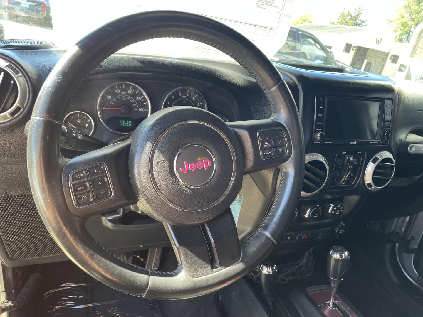 2015 Silver /Black Jeep Wrangler Unlimited Sahara 4WD (1C4BJWEGXFL) with an 3.6L V6 DOHC 24V FFV engine, Auto transmission, located at 204 Hwy. 16 East, Carthage, MS, 39051, (601) 267-7277, 0.000000, 0.000000 - Photo#5